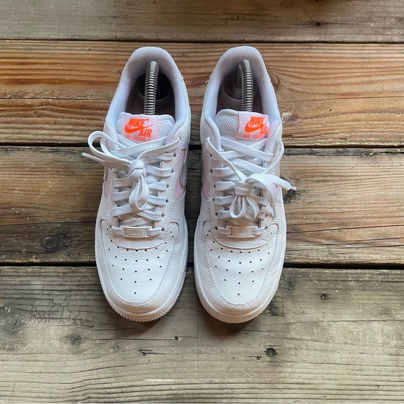 Women Nike Air Force One 1 Pink Foam Shoes Sneakers - Picture 7 of 8